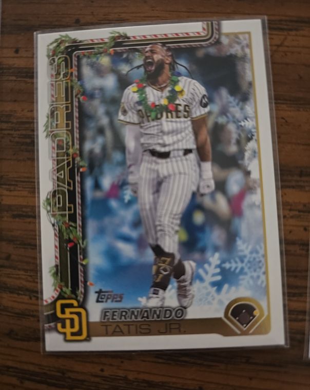 2025 Topps Holiday #H170 Fernando Tatis Jr. — front