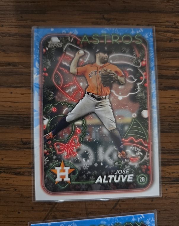 2024 Topps Holiday #H8 Jose Altuve — front