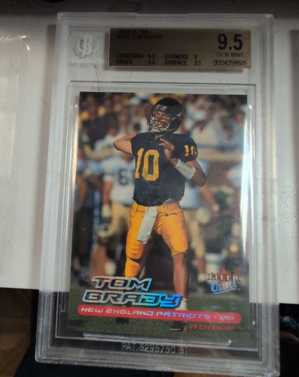 2000 Fleer Ultra #234 Tom Brady Rookie Card — front