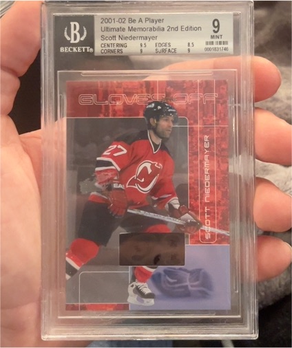 2001-02 Be A Player Ultimate Memorabilia 2nd Edition Scott Niedermayer Gloves Off — front