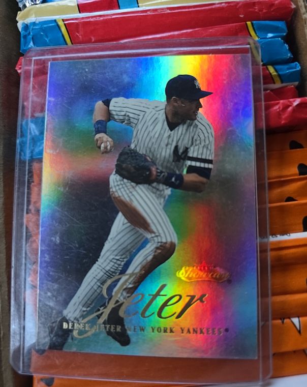 2000 Fleer Showcase #2 Derek Jeter — front