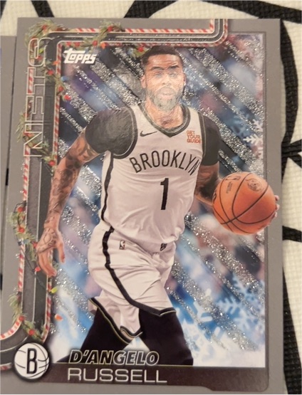 2025-26 Topps Holiday #H7 D'Angelo Russell — front