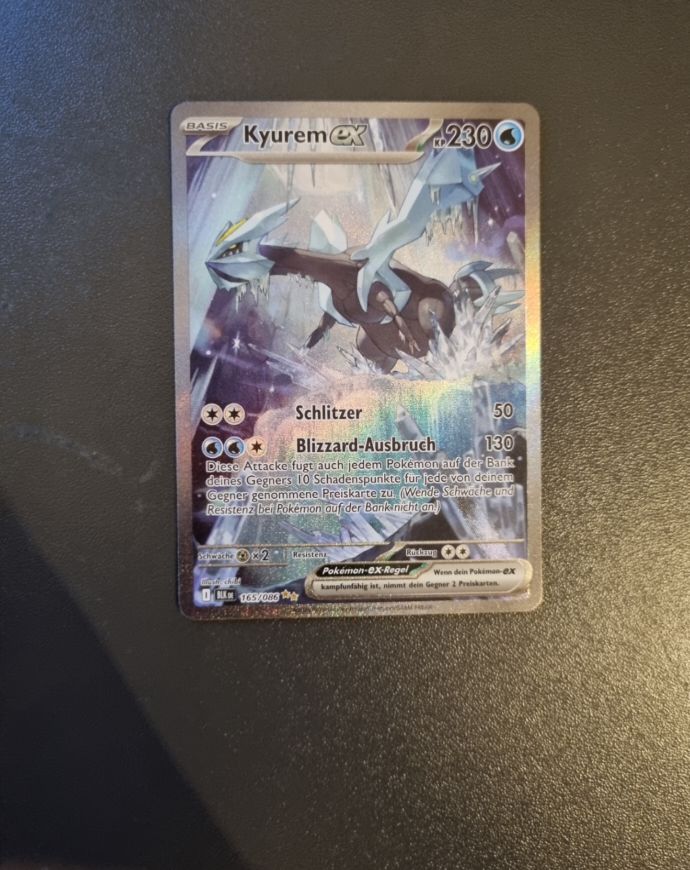 2022 Pokémon TCG Scarlet & Violet #165 Kyurem ex — front