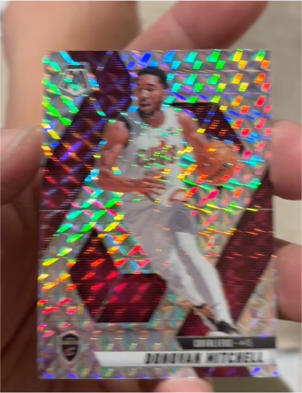 2019-20 Panini Mosaic #31 Donovan Mitchell — front