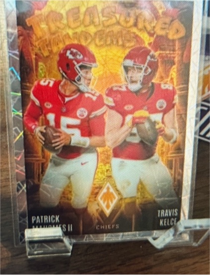 2024 Panini Phoenix Treasured Tandems #TT-KC Patrick Mahomes II / Travis Kelce — front