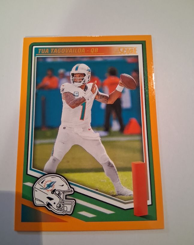 2025 Panini Score #25 Tua Tagovailoa — front