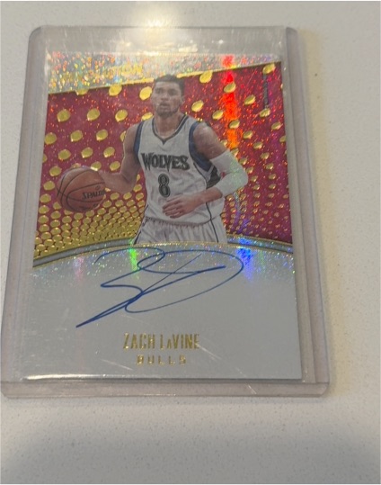 2017-18 Panini Revolution Autographs #A-ZL Zach LaVine — front