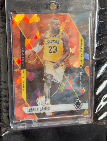 2023-24 Panini Phoenix #3 LeBron James Fade To Black — front