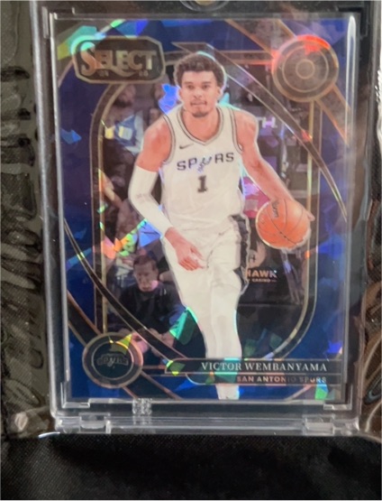 2024-25 Panini Select Courtside #229 Victor Wembanyama — front