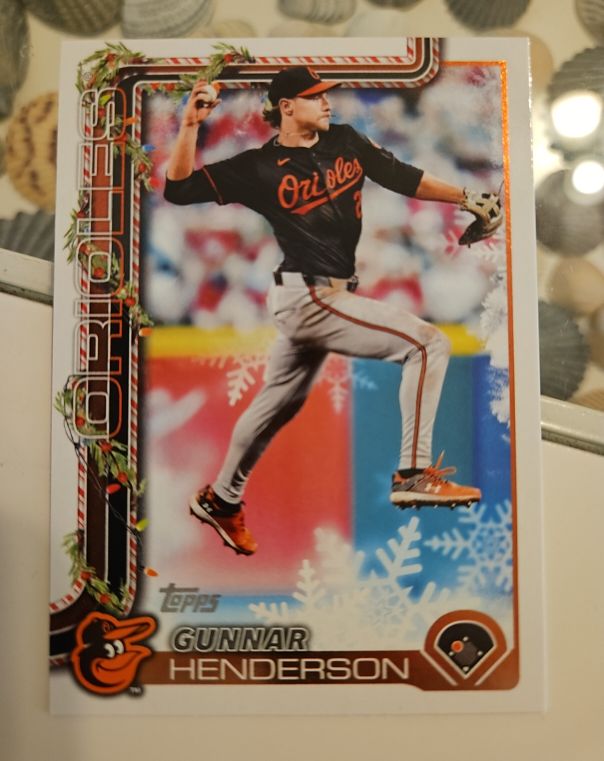 2025 Topps Holiday #H18 Gunnar Henderson — front