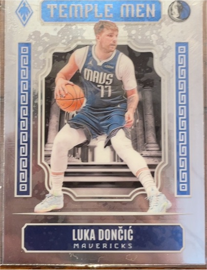 2023-24 Panini Phoenix #13 Luka Dončić Temple Men — front