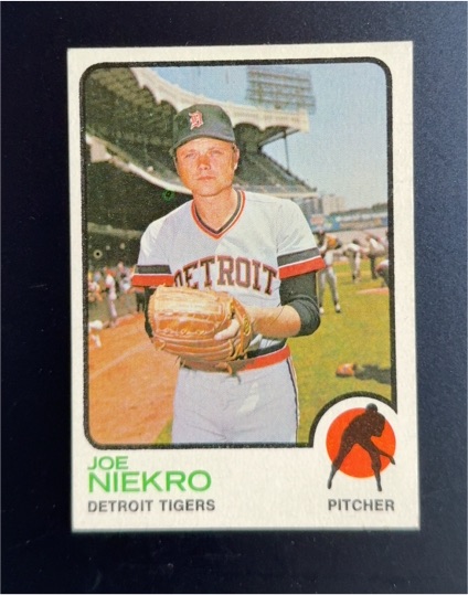 1973 Topps #585 Joe Niekro — front