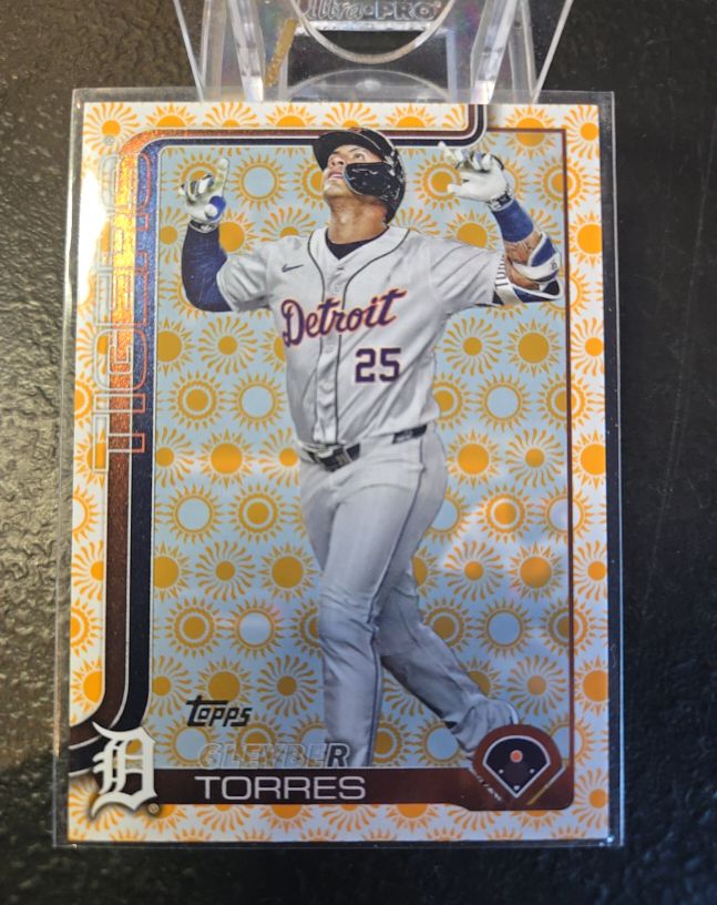 2025 Topps Series 2 #658 Gleyber Torres — front
