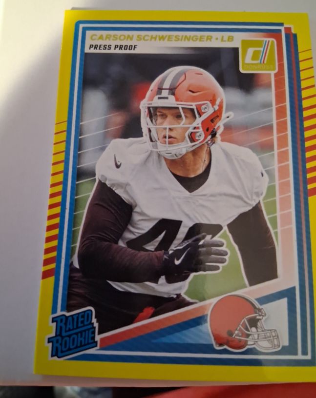 2025 Panini Donruss #392 Carson Schwesinger — front