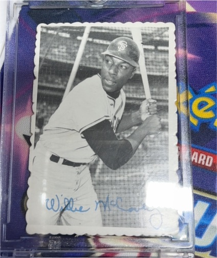 1969 Topps Deckle Edge #31 Willie McCovey — front