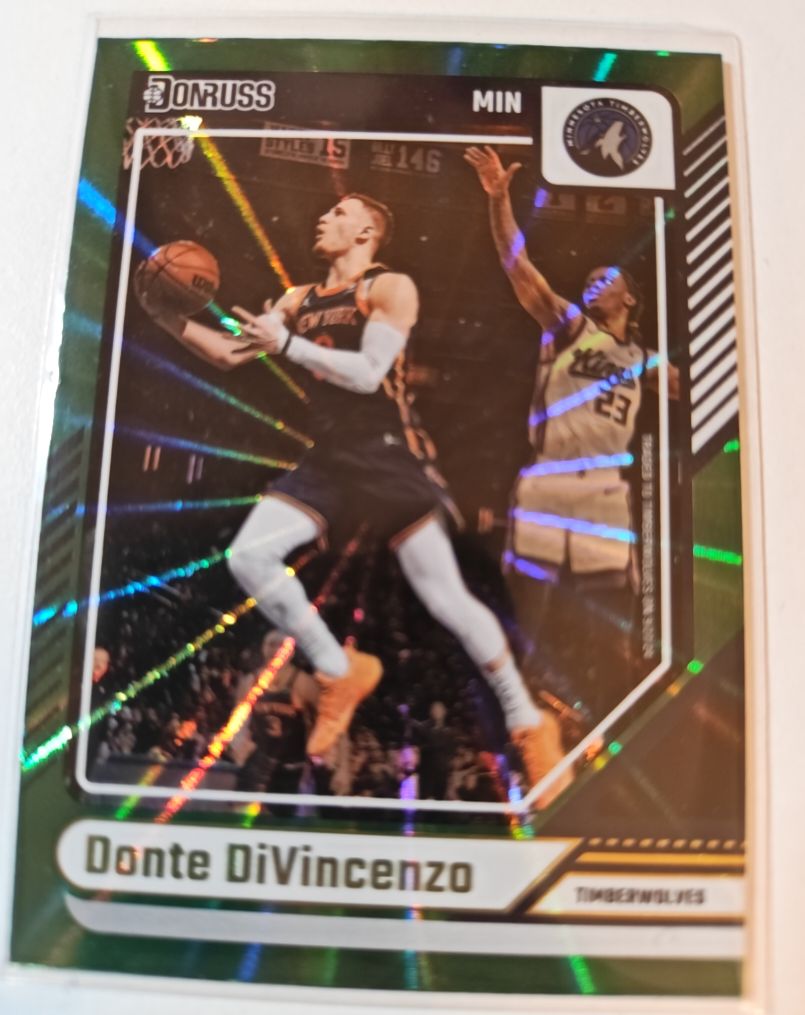 2024-25 Panini Donruss #77 Donte DiVincenzo — front