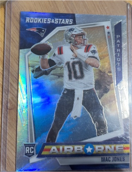 2021 Panini Rookies & Stars Airborne #AB-10 Mac Jones — front