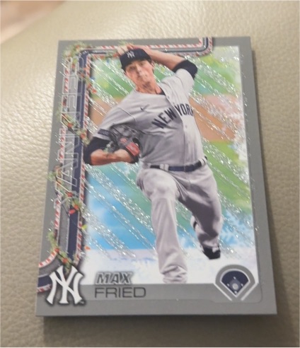 2025 Topps Holiday #H119 Max Fried — front