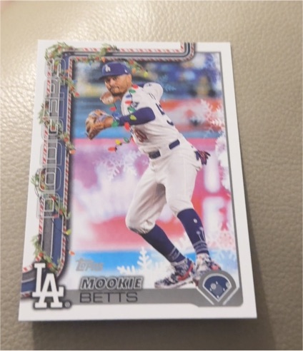 2025 Topps Holiday #H52b Mookie Betts — front