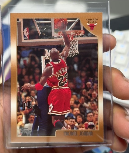 1998-99 Topps #77 Michael Jordan — front