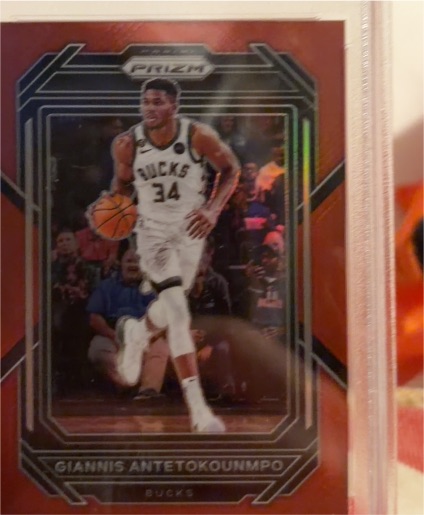 2022-23 Panini Prizm #96 Giannis Antetokounmpo — front
