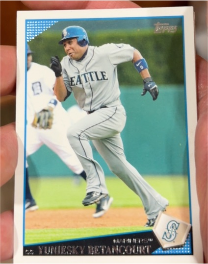 2009 Topps #247 Yuniesky Betancourt — front