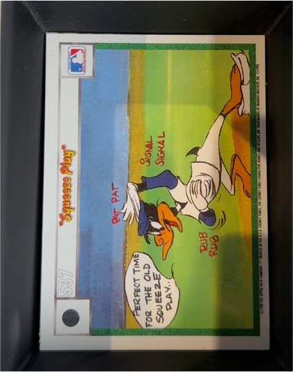 1990 Upper Deck Comic Ball Looney Tunes #537 Daffy Duck Squeeze Play — front