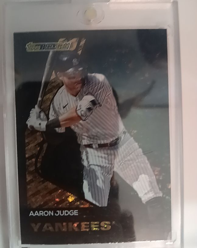 2021 Topps #21 Aaron Judge — front