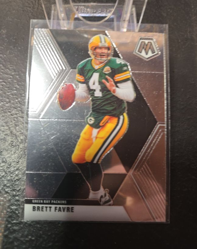 2020 Panini Mosaic #81 Brett Favre — front