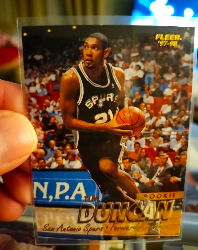 1997-98 Fleer #201 Tim Duncan Rookie — front