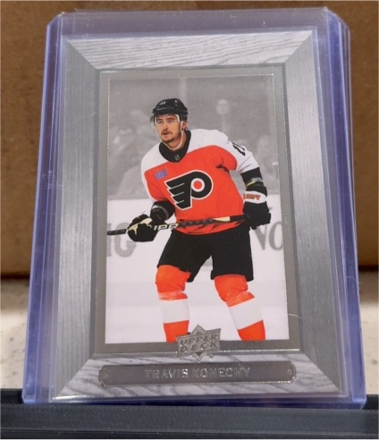 2023-24 Upper Deck Extended Series Beehive #BH-25 Travis Konecny — front