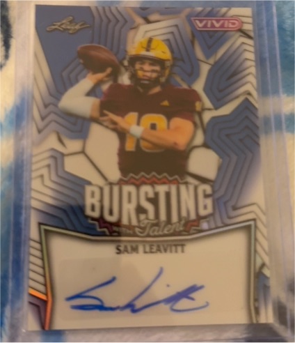 2025 Leaf Vivid #TA-SL1 Sam Leavitt — front