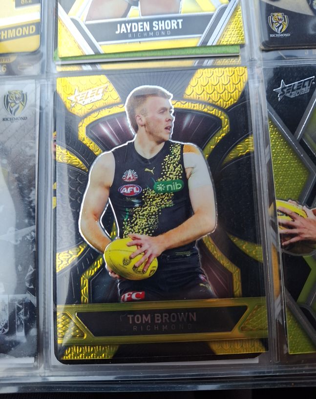 2025 Select AFL Footy Stars Tom Brown Luminous Dragon Scales Richmond — front