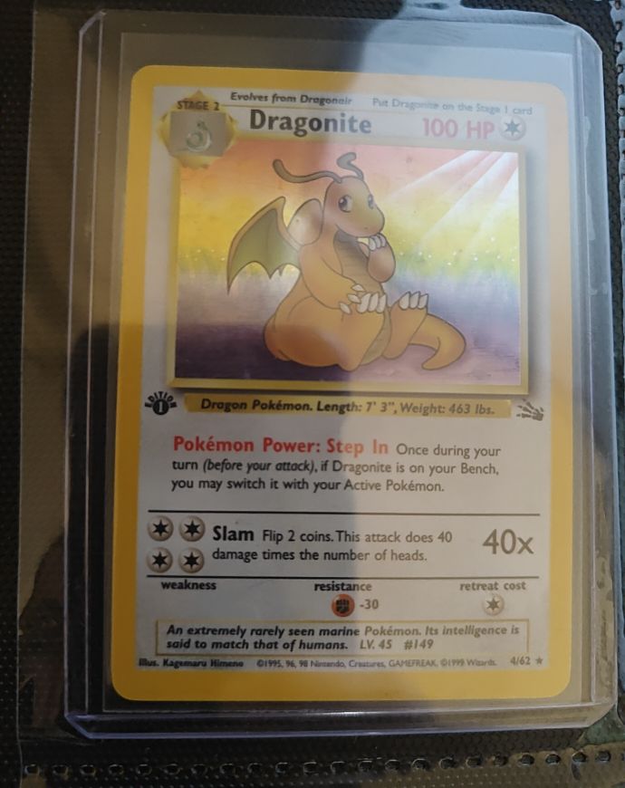 1999 Pokemon Fossil #4 Dragonite Holo — front