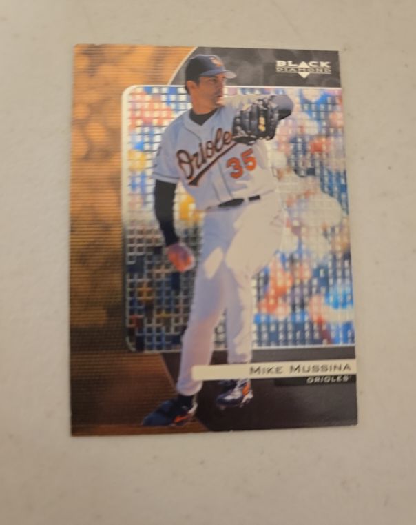 2000 Upper Deck Black Diamond #14 Mike Mussina — front