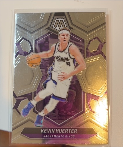 2023-24 Panini Mosaic #10 Kevin Huerter — front