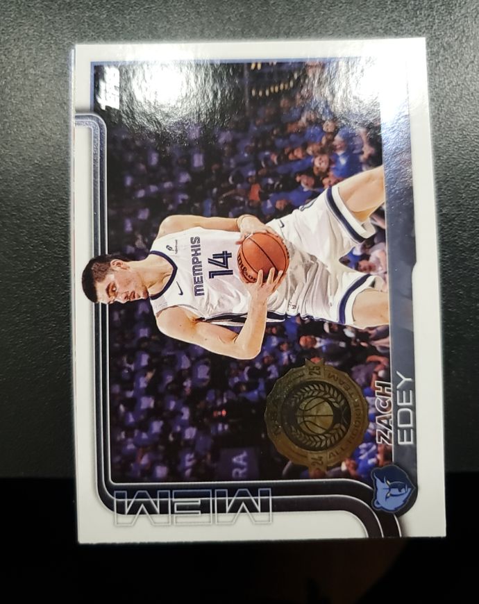 2025-26 Topps #186 Zach Edey — front