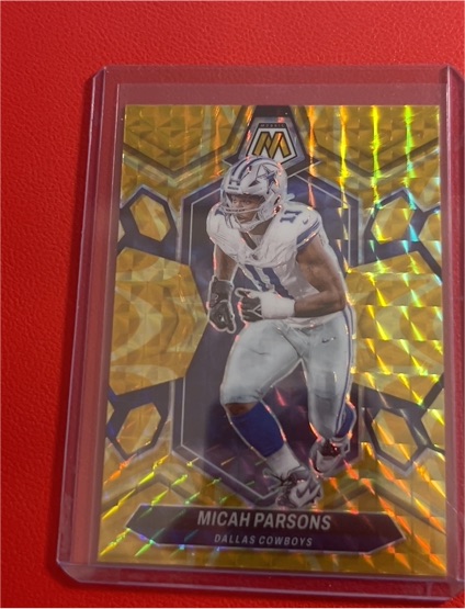 2023 Panini Mosaic Micah Parsons Gold Wave — front