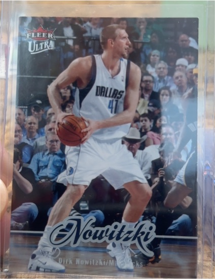 2007-08 Fleer Ultra #34 Dirk Nowitzki — front