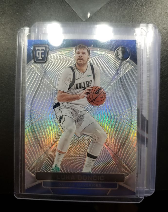 2024-25 Panini Totally Certified #121 Luka Doncic Mirror — front