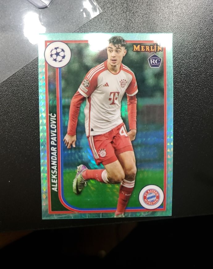 2023-24 Topps Merlin UEFA Club Competitions #42 Aleksandar Pavlović RC — front