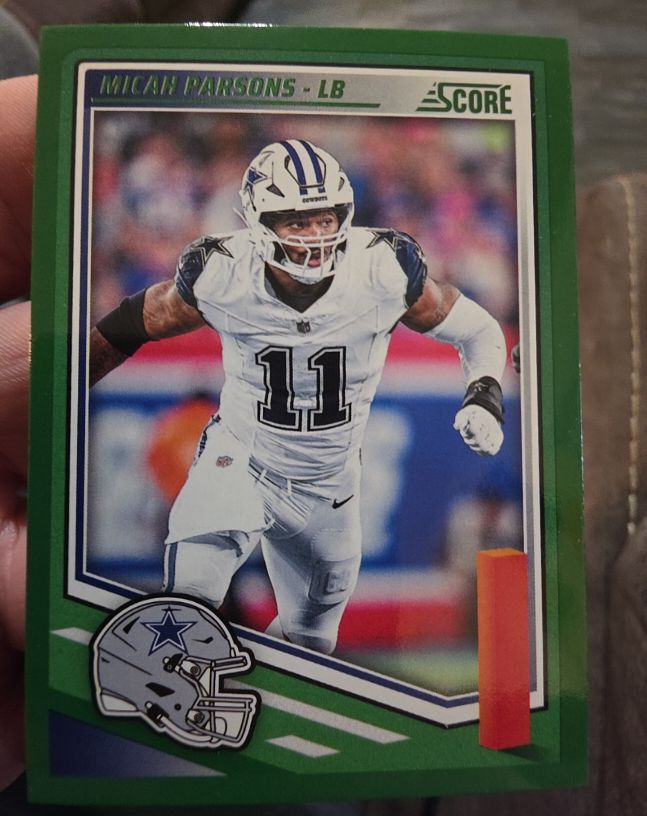 2025 Panini Score #226 Micah Parsons — front