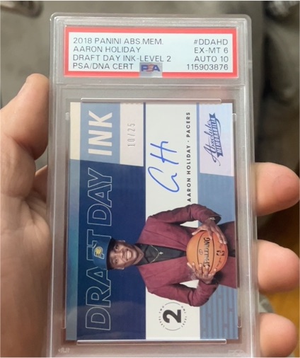 2018 Panini Absolute Memorabilia Draft Day Ink Level 2 #DDAHD Aaron Holiday — front