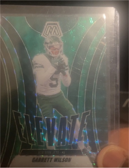 2025 Panini Mosaic #19 Garrett Wilson Elevate Green Prizm — front