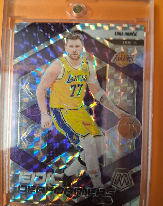 2024-25 Panini Mosaic #10 Luka Doncic Epic Performers — front