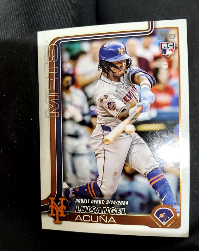 2025 Topps Update #US336 Luisangel Acuña Rookie Debut — front