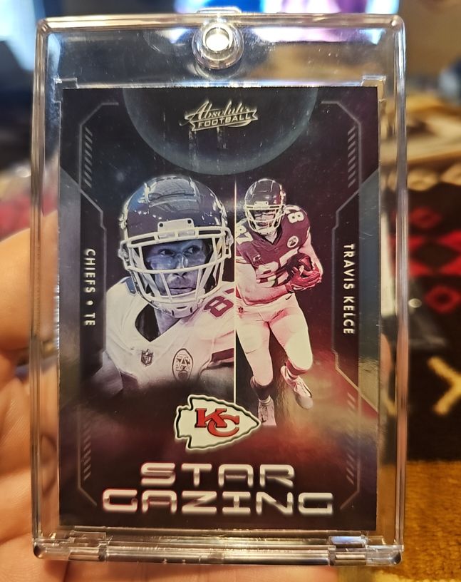 2023 Panini Absolute #SG-19 Travis Kelce Star Gazing — front