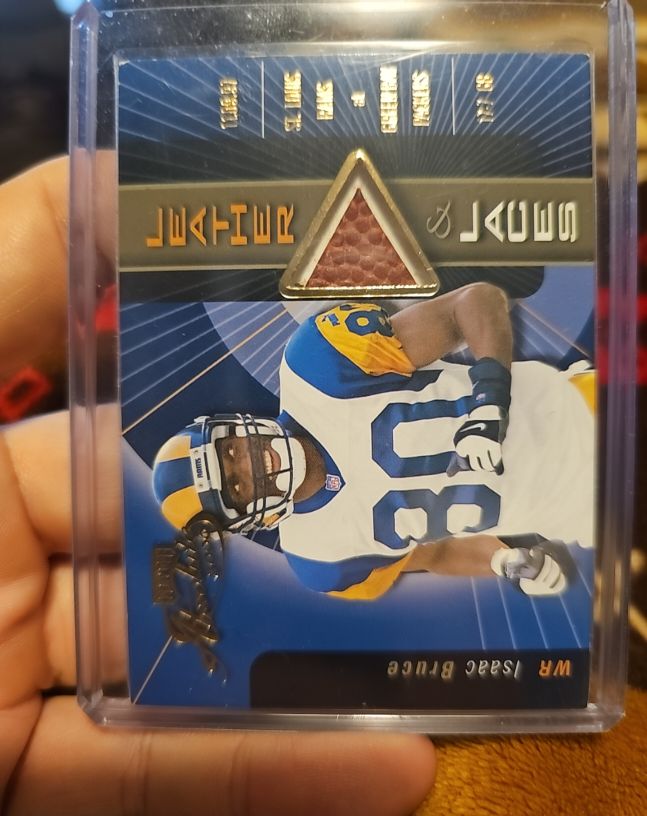 2000 Playoff Absolute Leather and Laces #WR-IB Isaac Bruce — front