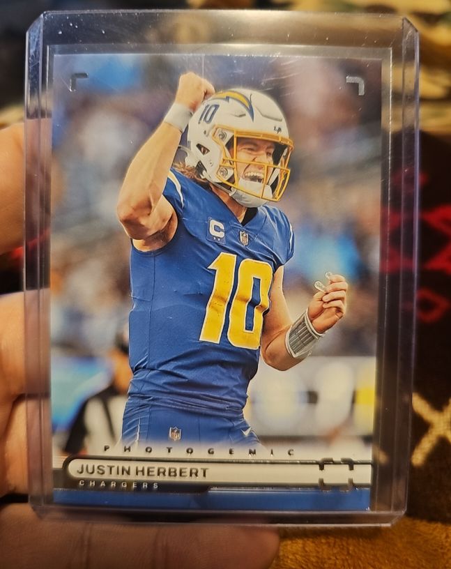 2022 Panini Chronicles #PH-19 Justin Herbert Photogenic — front