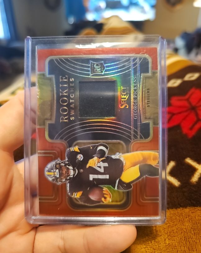 2022 Panini Select #RSW-5 George Pickens Rookie Swatches — front